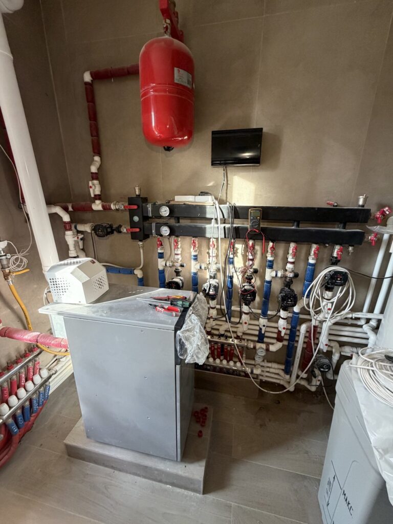 Котельная Baxi Slim с автоматикой ZONT в частном доме